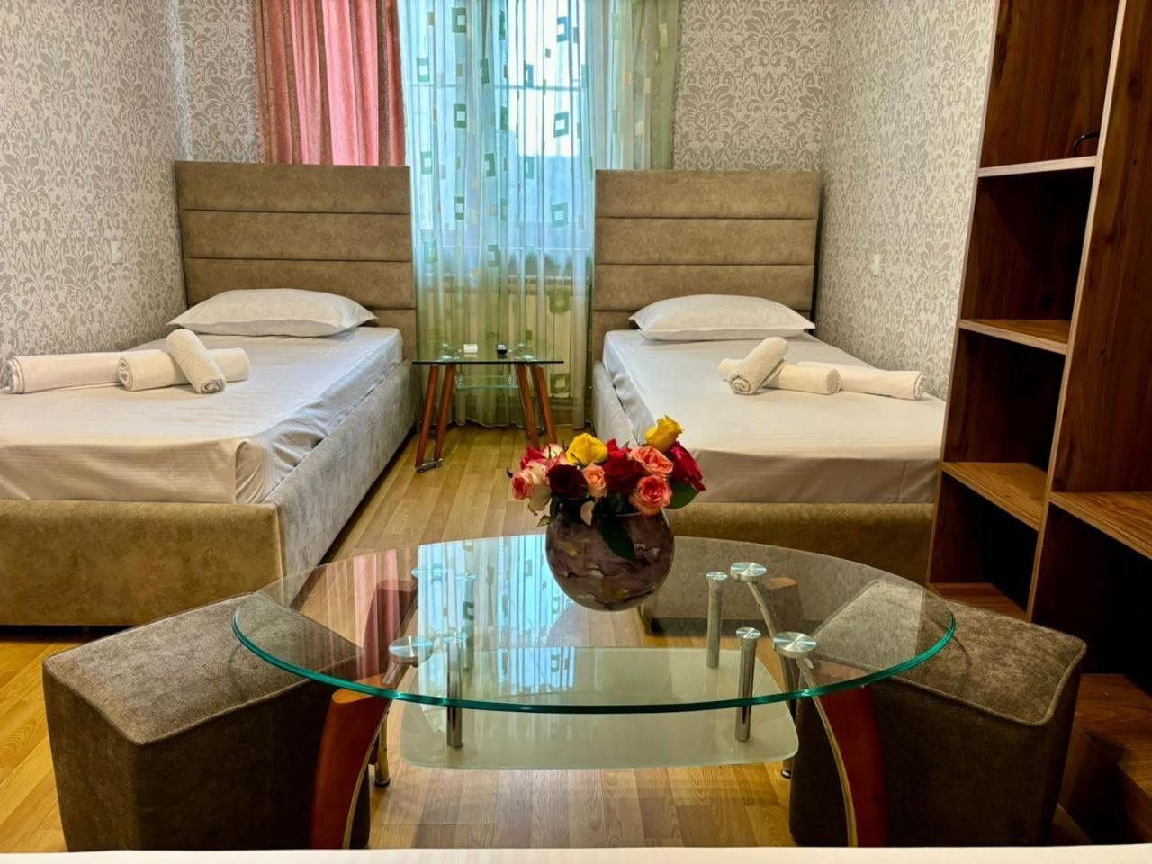 Styopa Hotel Yerevan Exterior photo