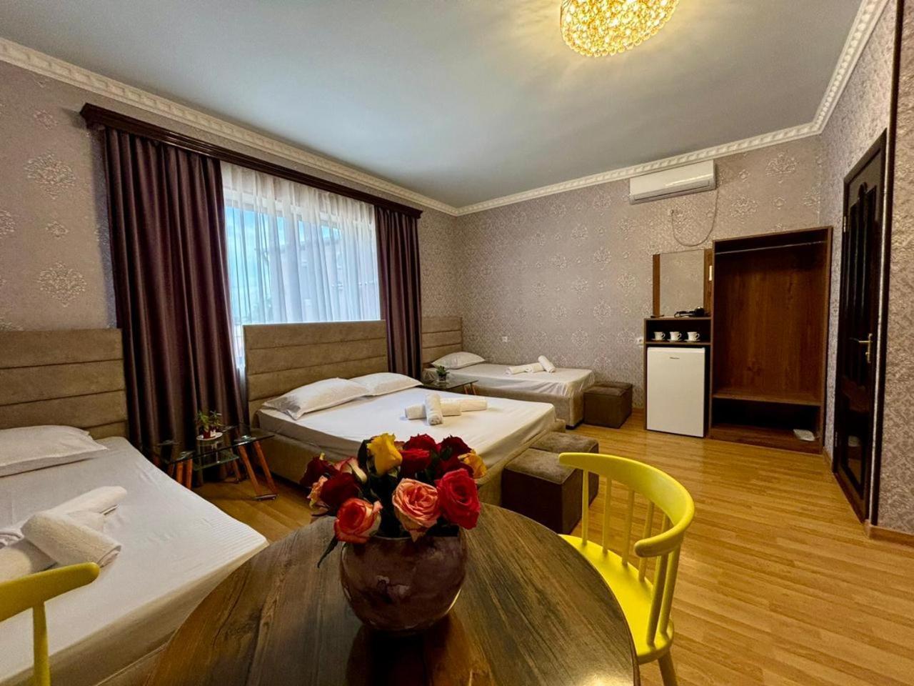 Styopa Hotel Yerevan Exterior photo