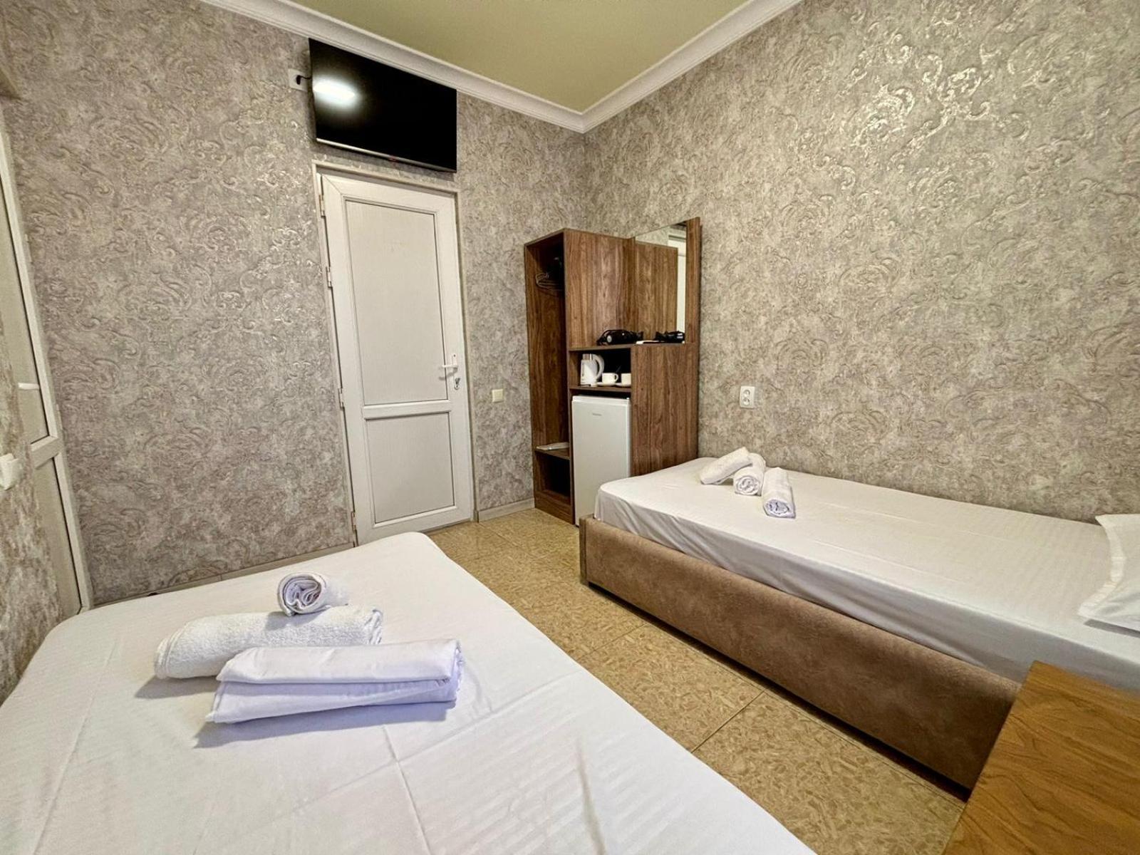Styopa Hotel Yerevan Exterior photo