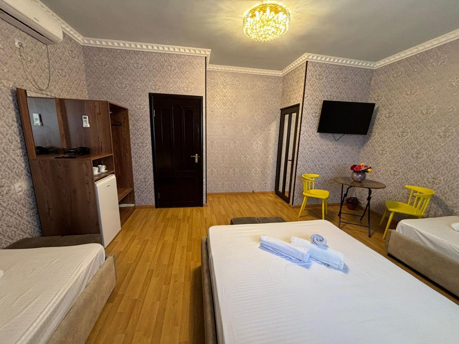 Styopa Hotel Yerevan Exterior photo