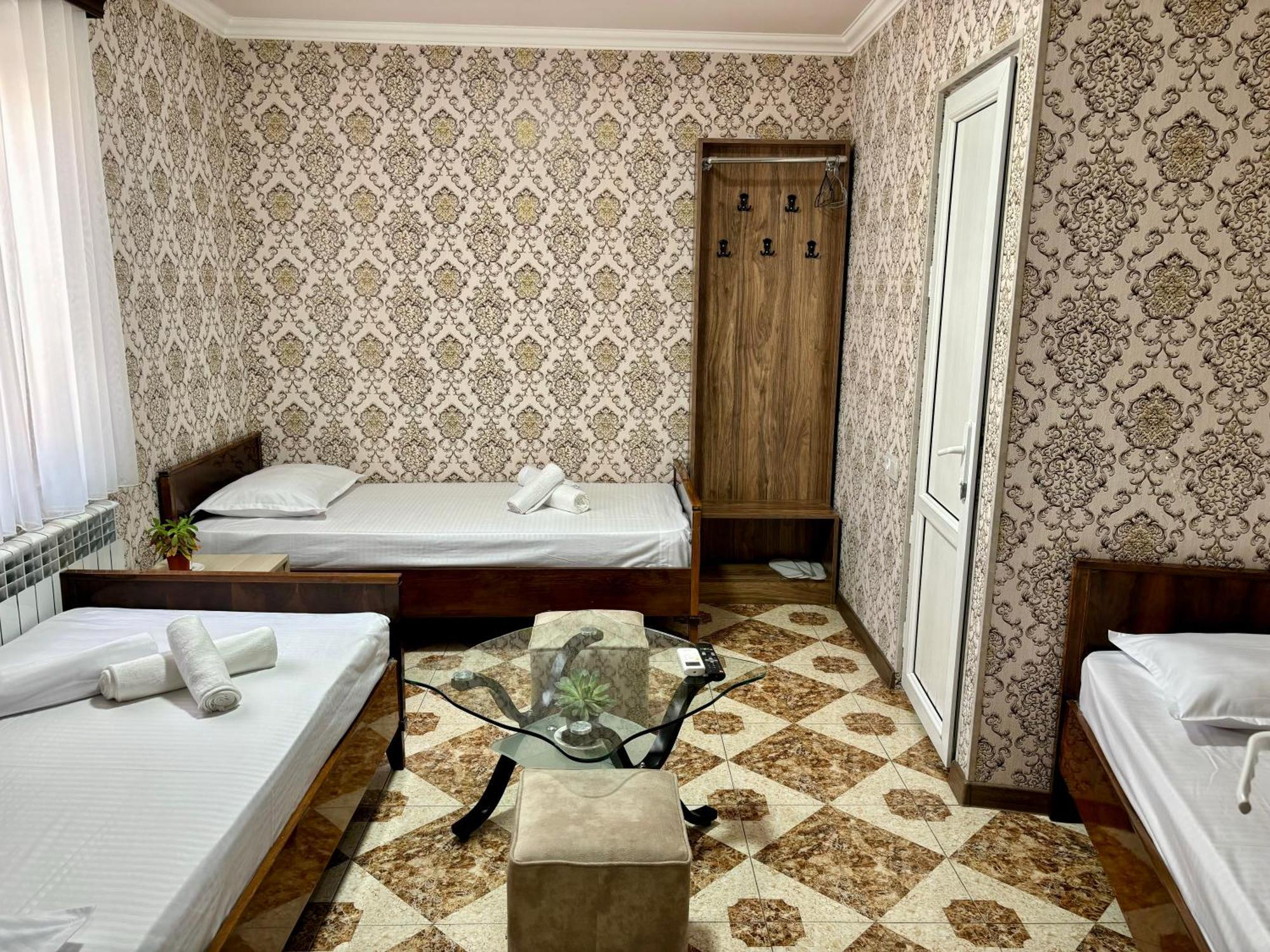 Styopa Hotel Yerevan Exterior photo